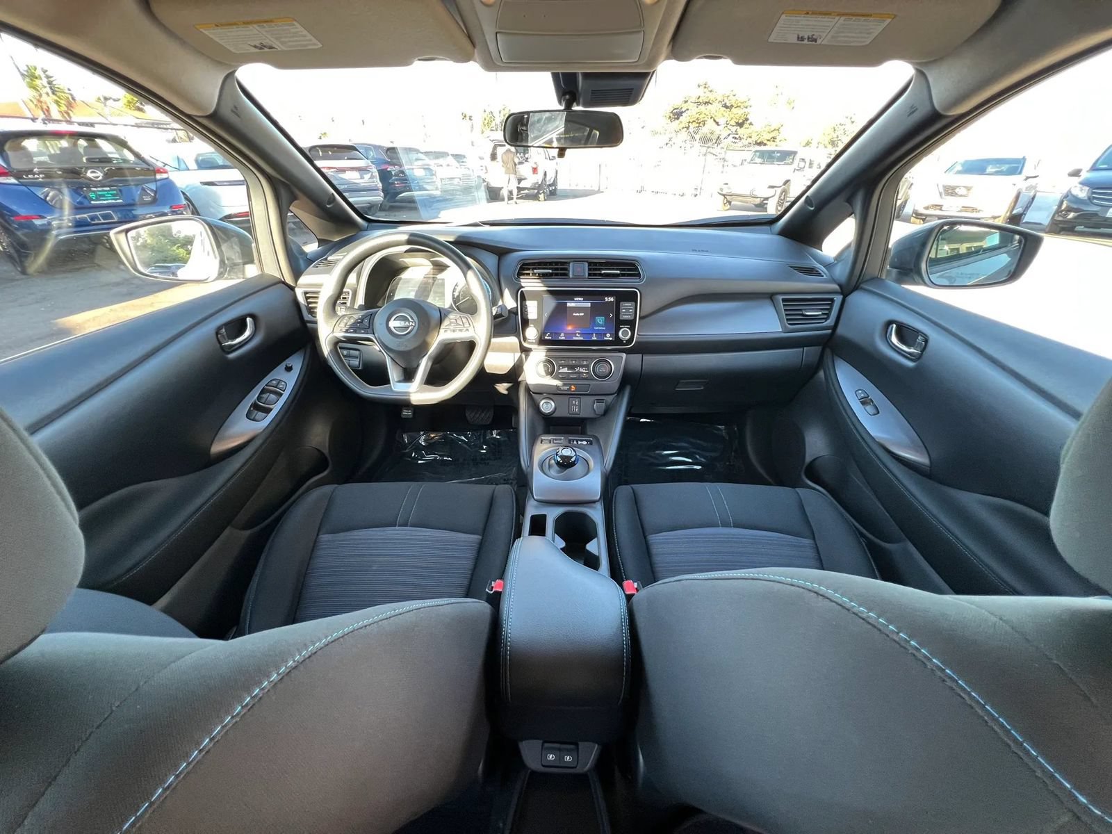 Used 2025 Nissan Leaf S FWD image 34