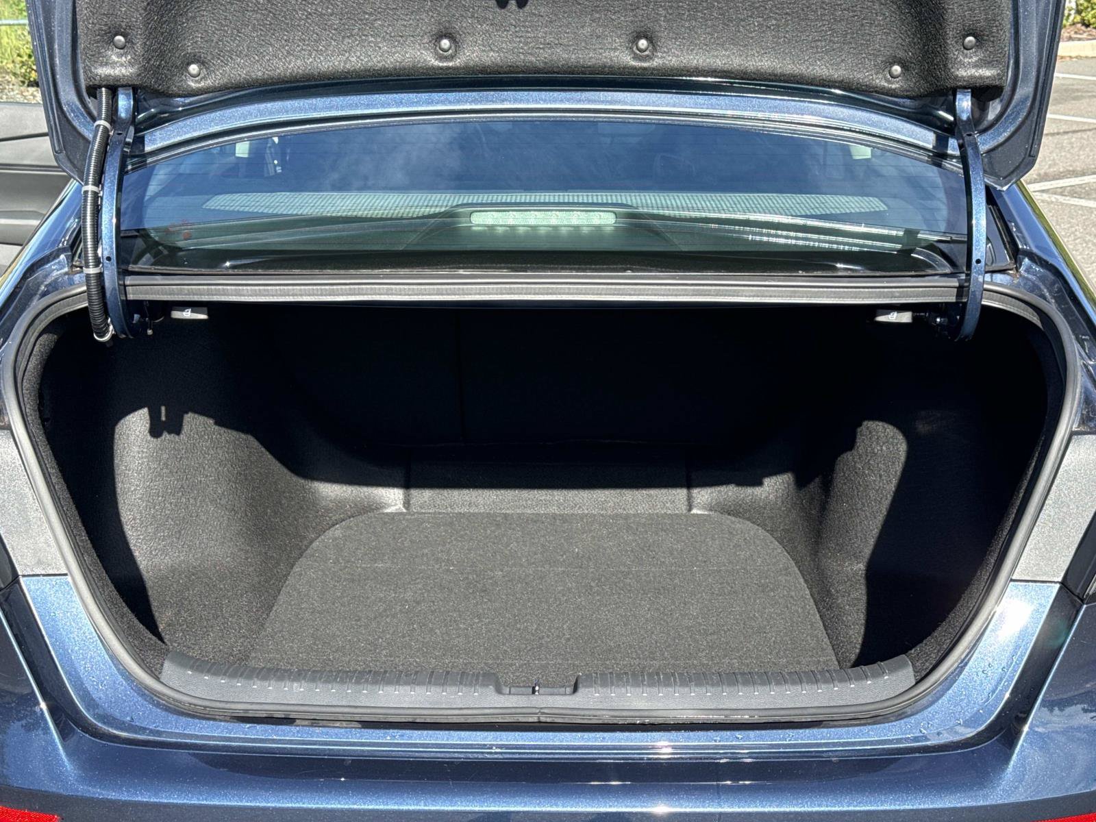Used 2024 Honda Accord EX image 29