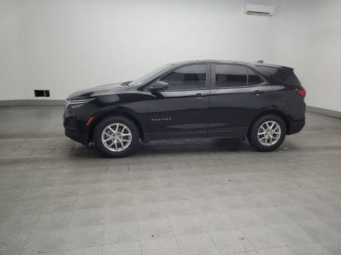 Used 2024 Chevrolet Equinox LS w/ Driver Confidence II Package FWD image 2
