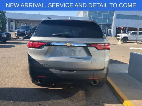 Used 2023 Chevrolet Traverse LT w/ LPO, Floor Liner Package AWD/4WD image 3