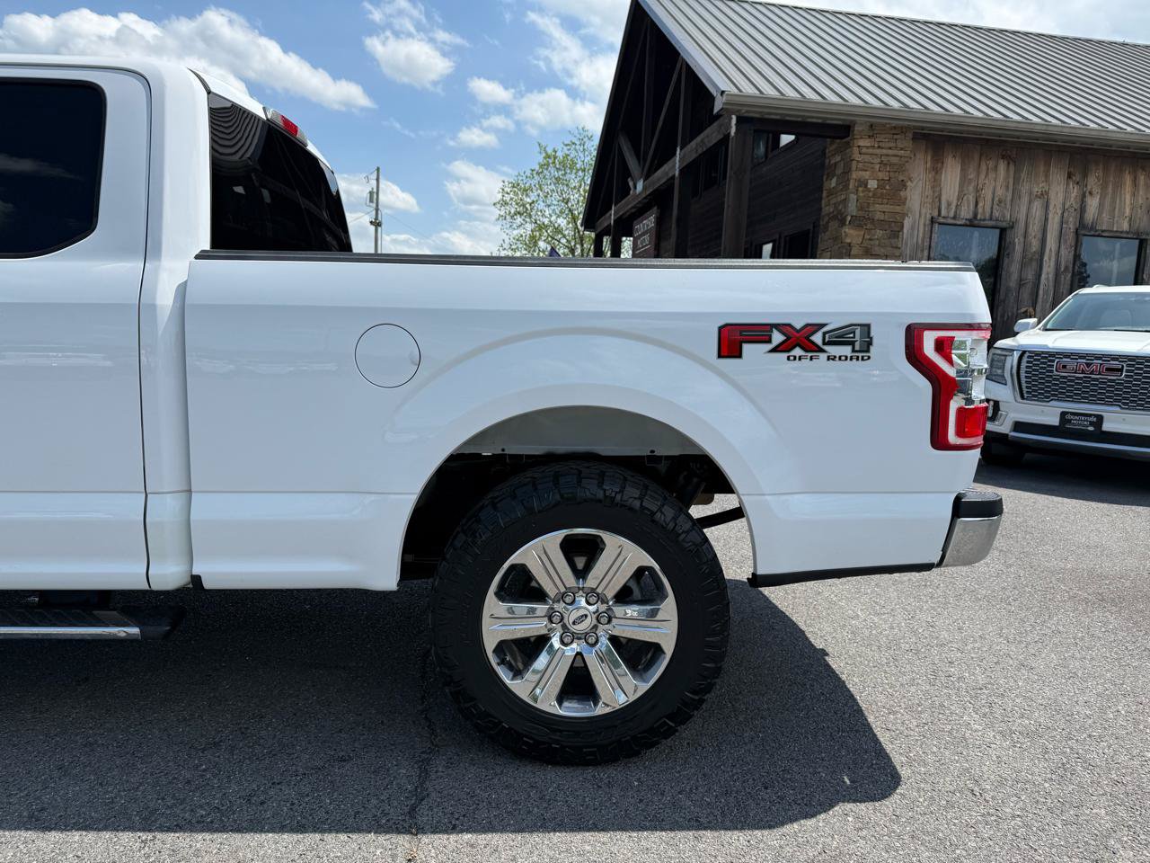 Used 2018 Ford F150 XLT w/ Equipment Group 302A Luxury AWD/4WD image 36