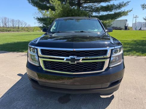Used 2017 Chevrolet Suburban LS image 3