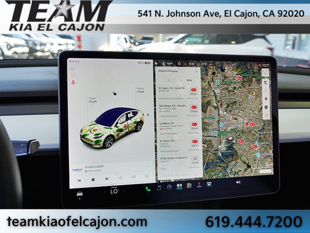 Used 2021 Tesla Model Y Long Range AWD/4WD image 39
