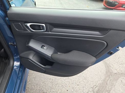 Used 2025 Honda Civic Sport image 10