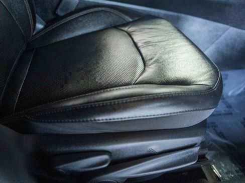 Used 2023 Jeep Compass Latitude image 40