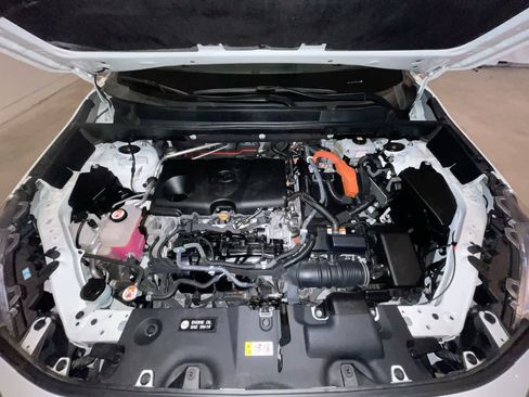 Certified 2021 Toyota RAV4 XLE w/ Convenience Package image 26