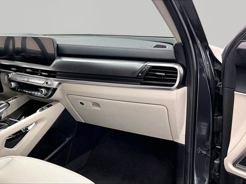 Used 2024 Kia Telluride S w/ S Sunroof Package image 17