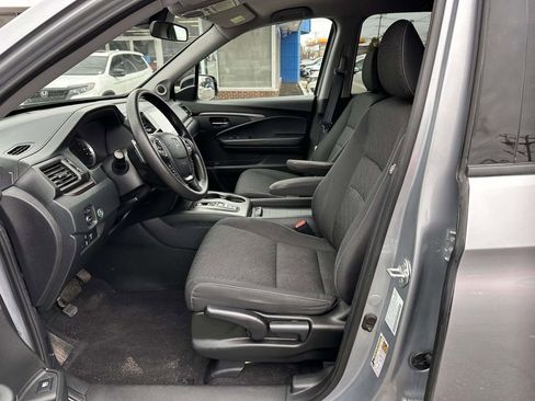 Used 2023 Honda Ridgeline Sport image 11