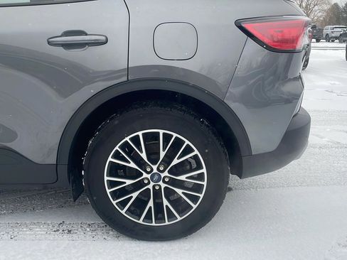 Used 2022 Ford Escape SEL w/ Technology Package image 24