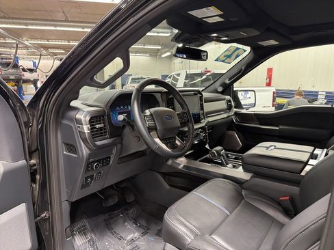 Certified 2025 Ford F150 Platinum AWD/4WD image 15