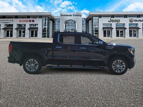 Used 2021 GMC Sierra 1500 Denali image 9