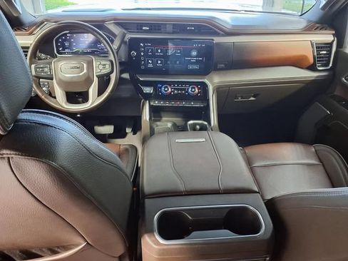Used 2024 GMC Sierra 2500 Denali w/ Denali Reserve Package AWD/4WD image 22