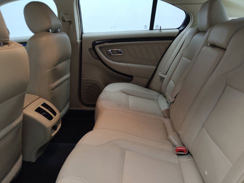 Used 2015 Ford Taurus Limited FWD image 18