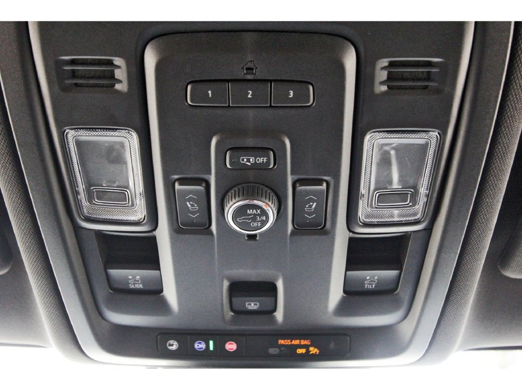 Used 2024 GMC Yukon AT4 w/ AT4 Premium Plus Package AWD/4WD image 27