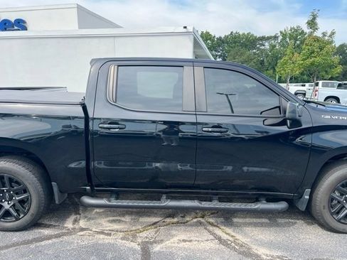 Used 2023 Chevrolet Silverado 1500 RST AWD/4WD image 3