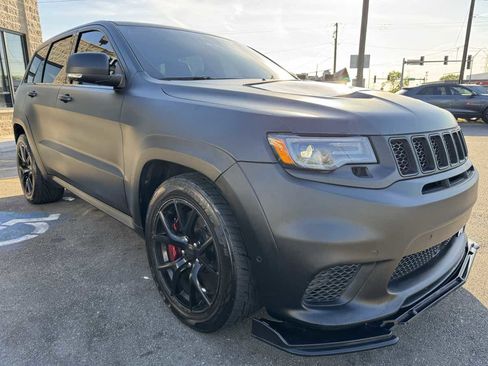 Used 2018 Jeep Grand Cherokee Trackhawk AWD/4WD image 4