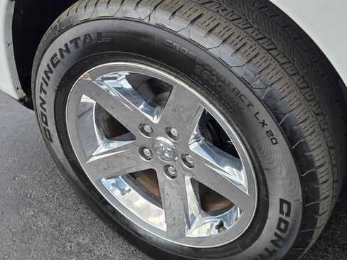 Used 2017 RAM 1500 Express RWD image 11