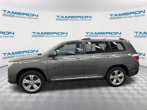 Used 2013 Toyota Highlander Limited image 2