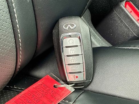 Used 2023 INFINITI QX60 Luxe AWD/4WD image 9