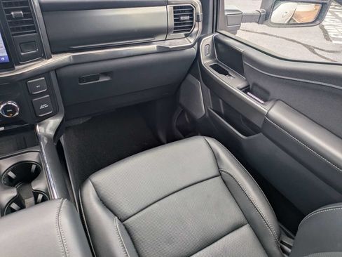 Used 2022 Ford F150 Lariat w/ Equipment Group 502A High AWD/4WD image 18