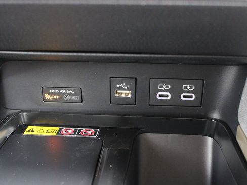 New 2026 Toyota Camry LE AWD/4WD image 41