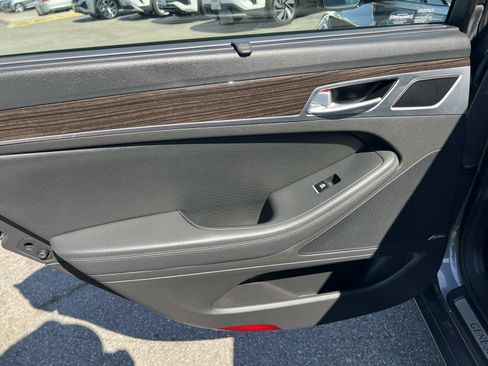 Used 2016 Hyundai Genesis 3.8 w/ Option Group 02 image 23