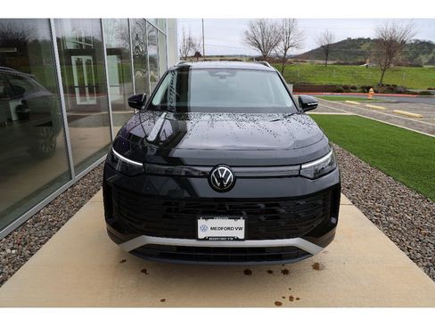 New 2026 Volkswagen Tiguan S image 2