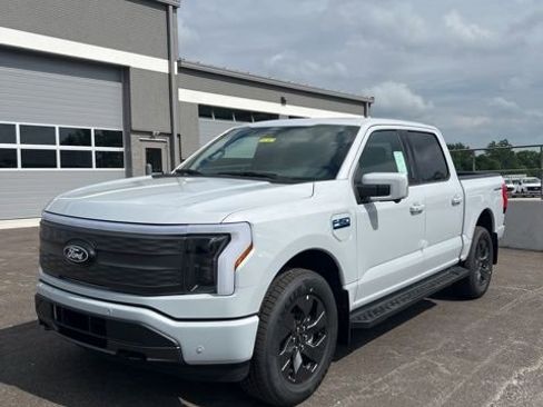 New 2025 Ford F150 Lightning Lariat image 2