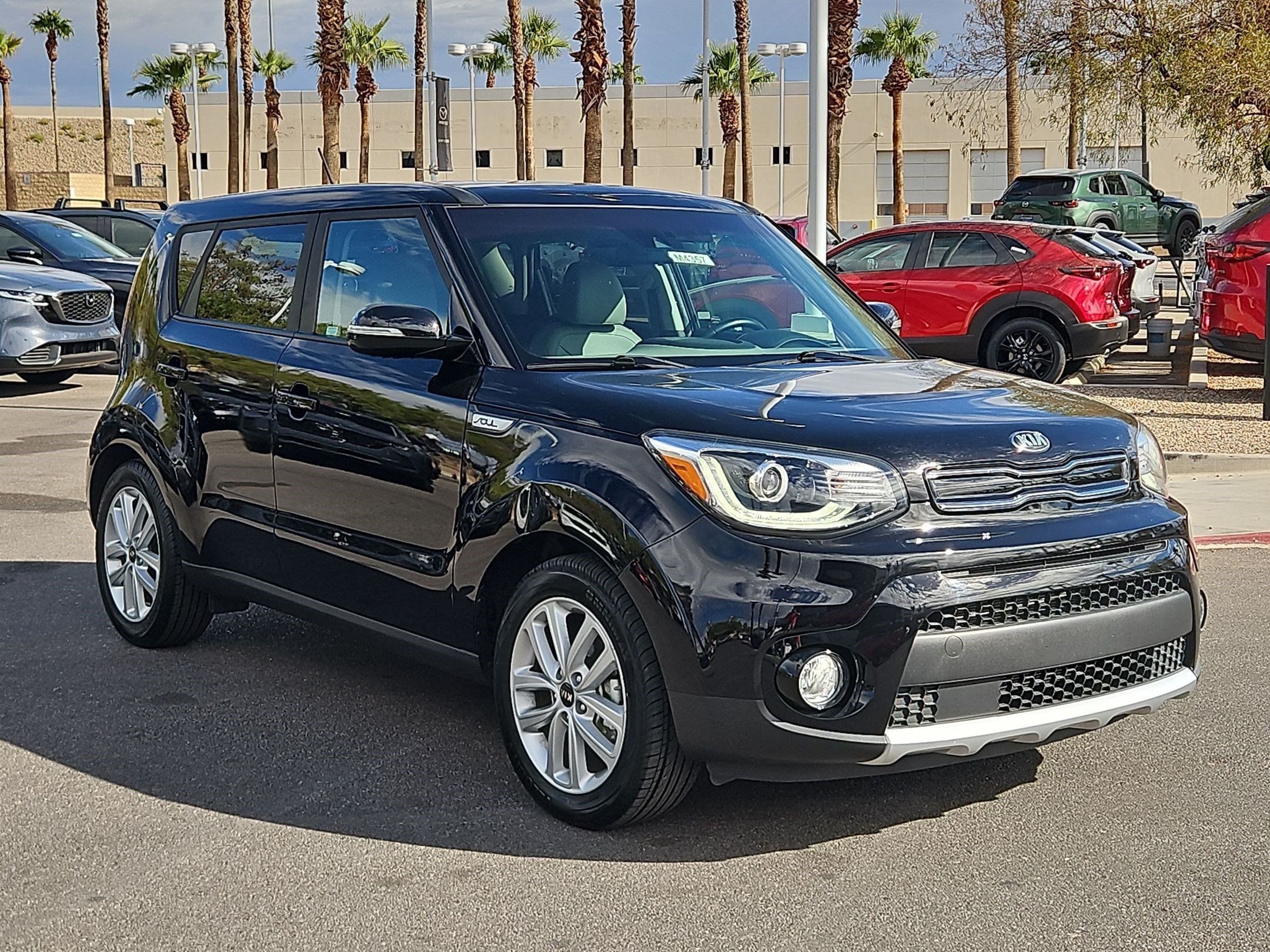 Used 2018 Kia Soul + w/ + Primo LIT Package FWD image 7