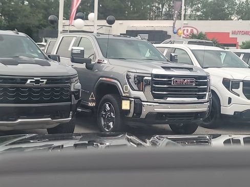 Used 2023 GMC Yukon Denali Ultimate AWD/4WD image 39