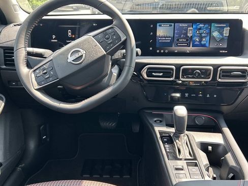 New 2026 Nissan Sentra SR w/ Floor Mat Package FWD image 21