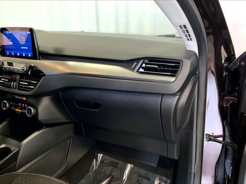 Certified 2023 Ford Escape Active FWD image 16