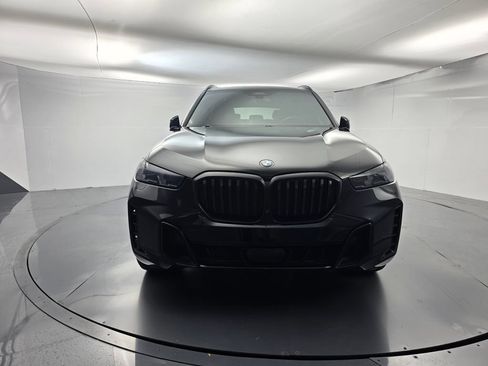 Used 2024 BMW X5 sDrive40i w/ M Sport Package RWD image 2