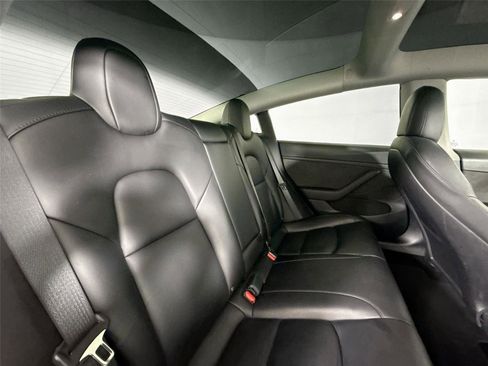 Used 2021 Tesla Model 3 Long Range image 35