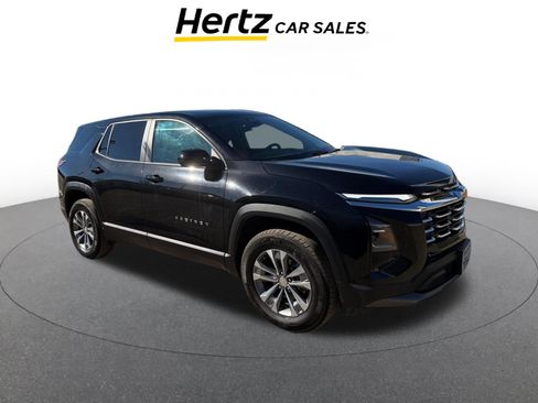 Used 2025 Chevrolet Equinox LT image 1