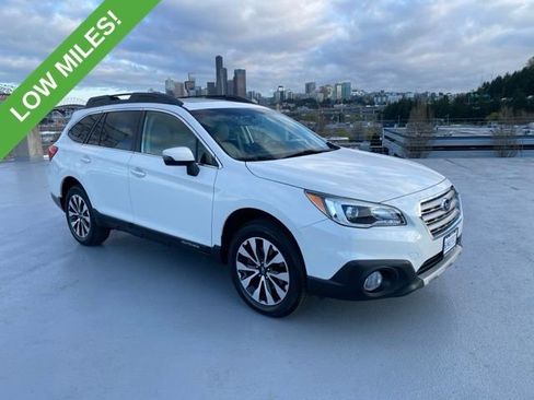 Used 2017 Subaru Outback 2.5i Limited image 1