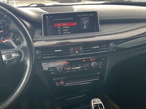 Used 2018 BMW X5 xDrive50i w/ M Sport Package AWD/4WD image 8