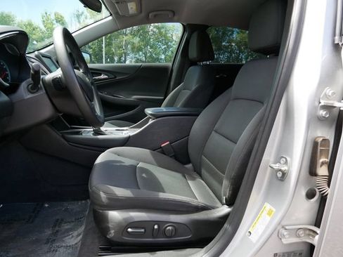 Used 2017 Chevrolet Malibu Hybrid FWD image 14
