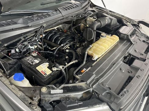 Used 2019 Ford F150 XLT w/ Equipment Group 302A Luxury AWD/4WD image 10