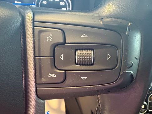 Used 2021 GMC Yukon Denali w/ Denali Premium Package RWD image 12