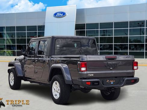 Used 2020 Jeep Gladiator Sport w/ Quick Order Package 24S AWD/4WD image 4