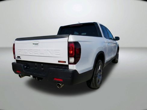 Used 2025 Honda Ridgeline TrailSport image 7