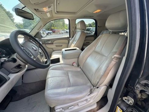 Used 2012 GMC Yukon SLT w/ SLT Chrome Package image 10