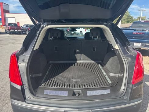 Used 2018 Cadillac XT5 Luxury w/ Driver Awareness Package AWD/4WD image 30
