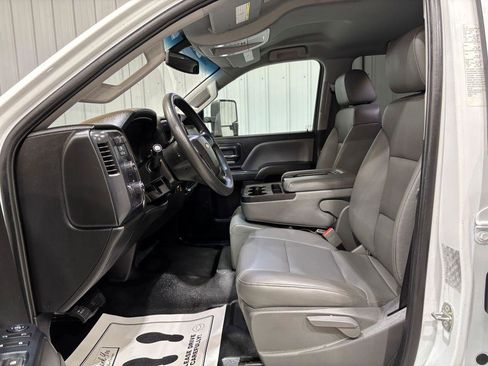 Used 2018 Chevrolet Silverado 3500 W/T w/ WT Convenience Package image 11