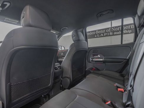 Certified 2025 Mercedes-Benz GLB 250 image 25
