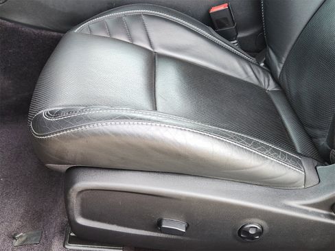 Used 2017 Dodge Challenger SRT Hellcat image 32