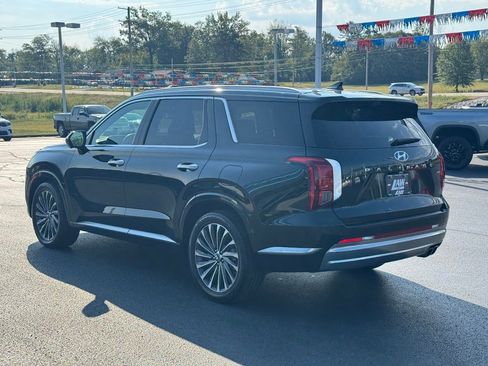 Used 2023 Hyundai Palisade Calligraphy image 7