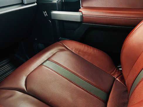 Used 2019 Ford F250 Platinum w/ Platinum Ultimate Package image 21