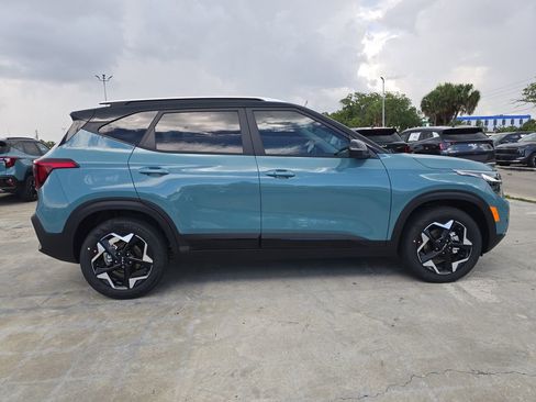 New 2026 Kia Seltos S FWD image 9